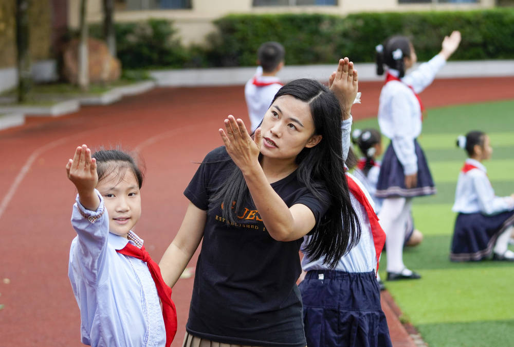 影音先锋：澳门一码一肖一特一中准选今晚-衡水市故城县成龙学校高中部发布招聘生物美术音乐教师公告  第2张