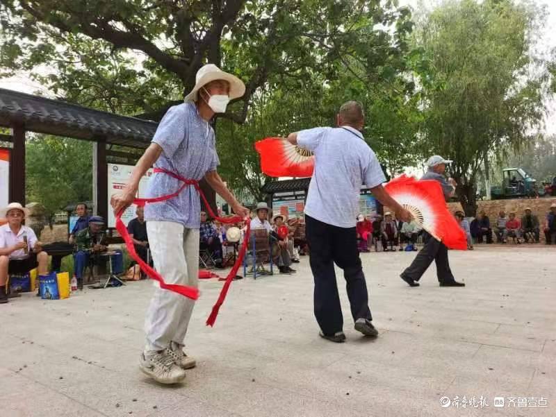 🌸猫扑电影【澳门一肖一码100准免费资料】-靠雌雄同体撩倒亿万观众，娱乐圈新晋顶流老公，居然是个女人…  第2张