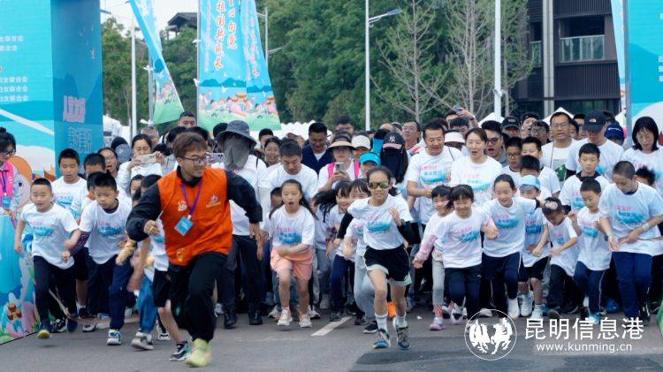 华为：澳门管家婆一肖一码100精准-3.4亿！两宗住宅地块成交，海口城市更新加速