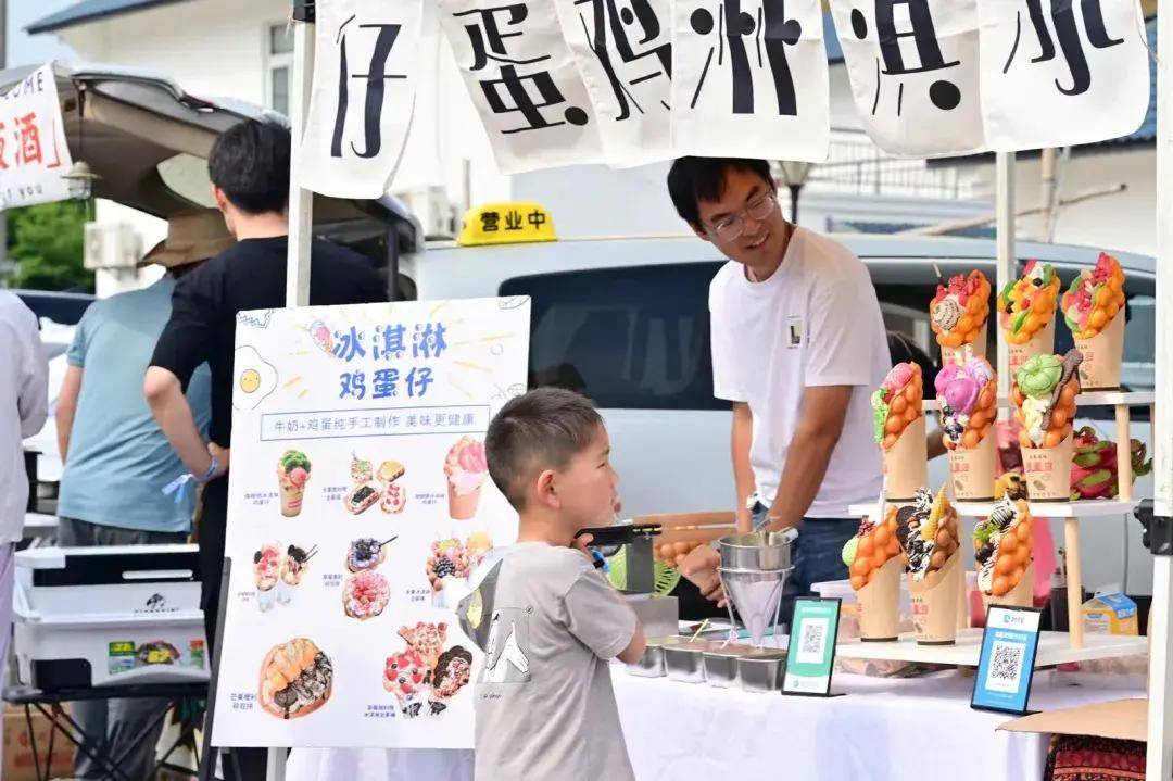 🌸酷我音乐【2024一肖一码100精准大全】-《繁花》剧集原声音乐专辑面世，封面蕴藏阿宝和三位女主的关系线索  第2张