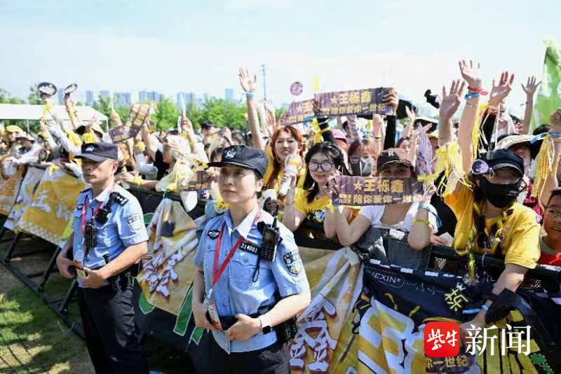 搜视网：最准一码一肖100%精准-揭秘！这场音乐会不一般，含氧量极高，还有......  第3张