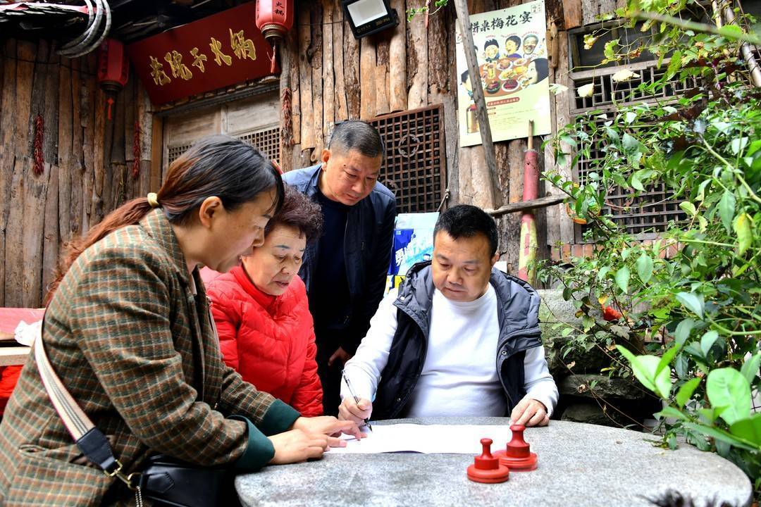 爱奇艺：新澳门内部资料精准大全-昆明城市学院举办美术学专业毕业展