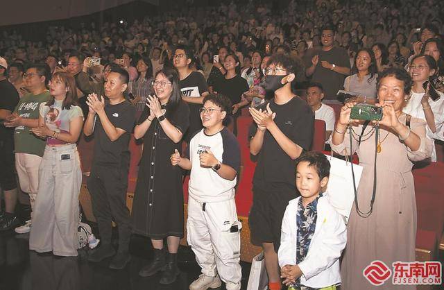 今日头条：澳门一码一肖100准今期指点-李宇春、李荣浩、王栎鑫都来！海心沙将上演时空奇境音乐超现场  第3张