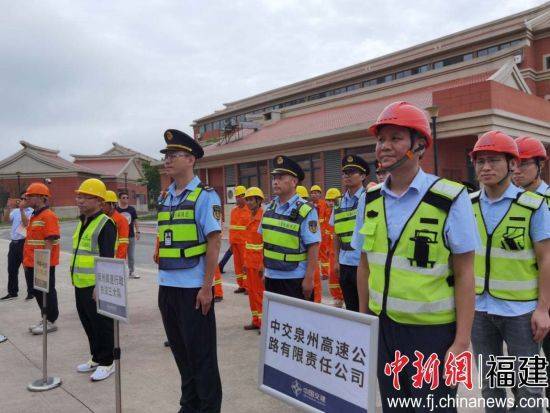 🌸搜视网【新澳门内部资料精准大全】-山东多地城市夜市：“浓浓烟火气”遇到“淡淡草药香”  第2张