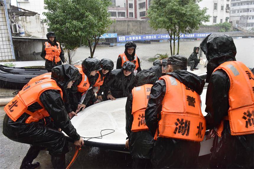 神马：澳门一码精准-中证海绵城市主题指数报730.61点，前十大权重包含川能动力等  第3张