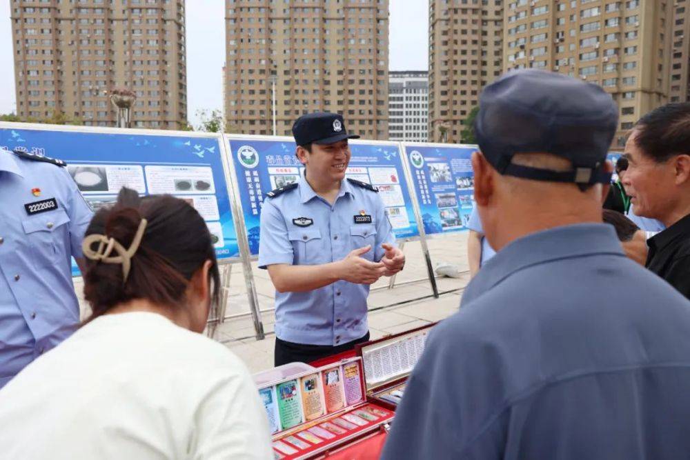 优酷视频：澳门管家婆一肖一码100精准-大浪街道：70台古董钢琴集中展出 曾与音乐大师同行  第2张