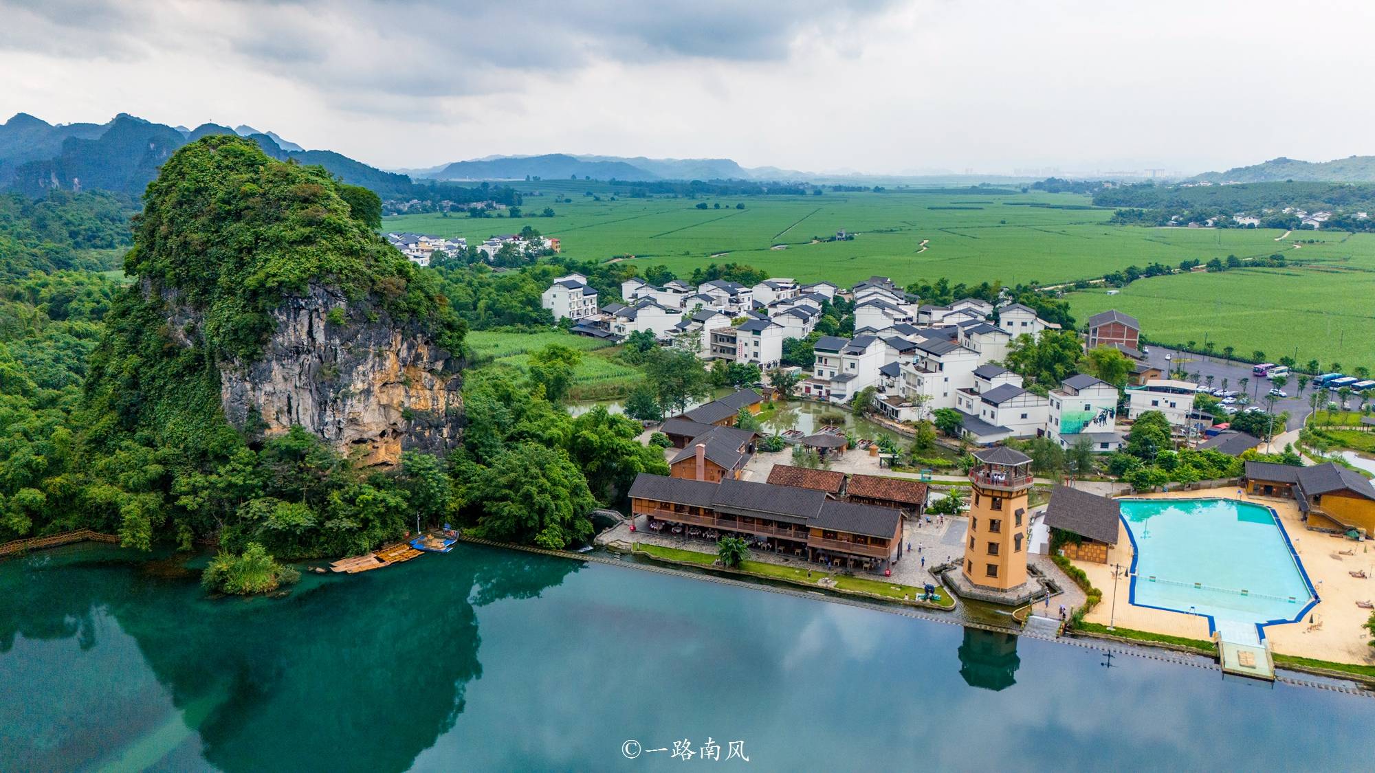 神马：新澳门内部资料精准大全-LADY淮海：为城市历史增添关于未来的书写  第1张