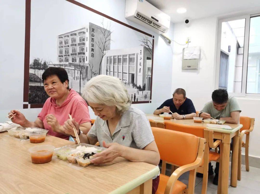 🌸央视【澳门天天开彩好正版挂牌】-“发现城市：边走边Talk”活动启动！穿越中轴线，为深圳经济特区44岁庆生  第1张