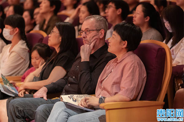 大众：澳门正版内部资料大公开-学校举办首届校园音乐艺术节启动仪式暨音乐系教师专场音乐会  第5张