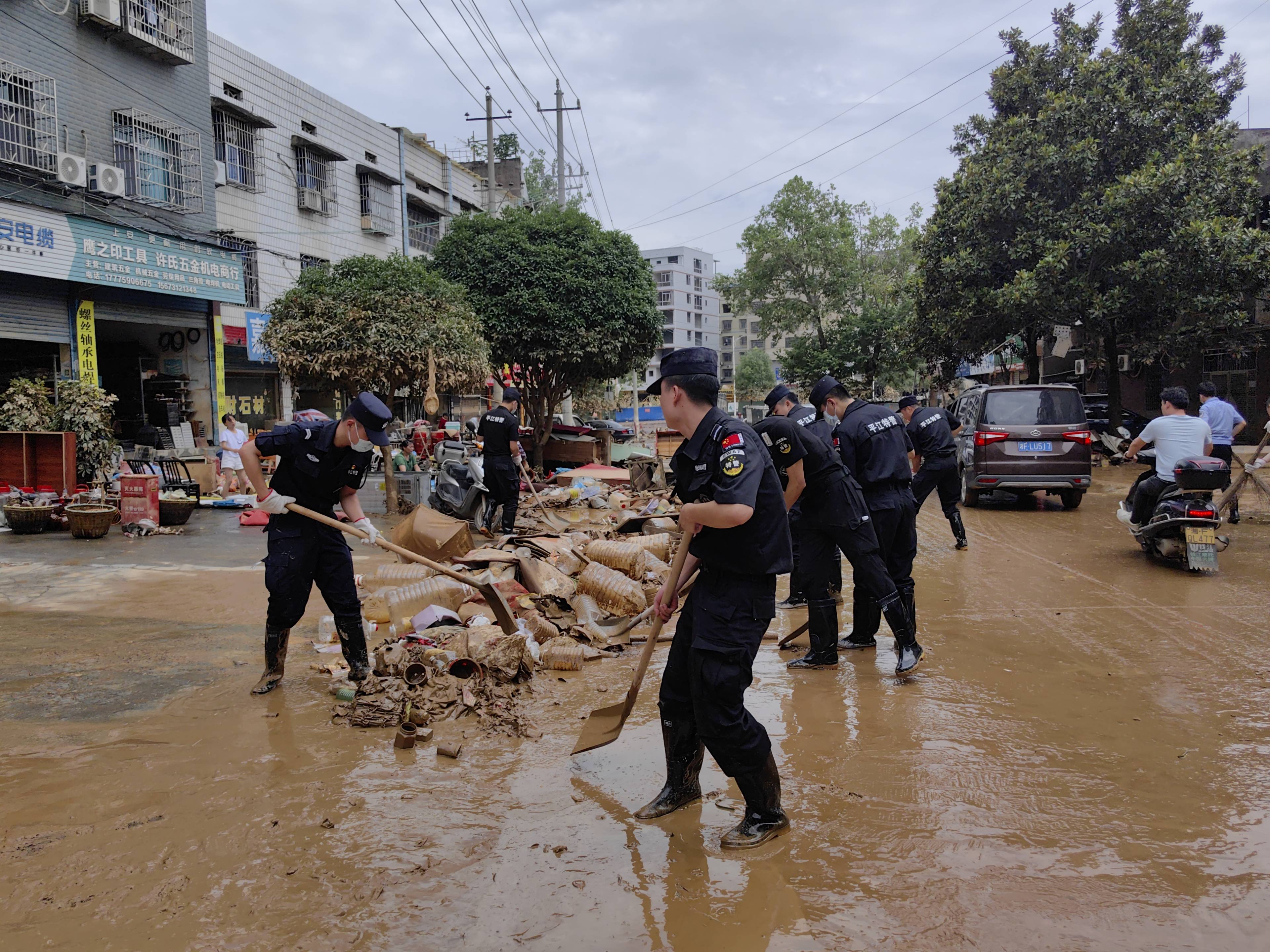 新闻：澳门一码一肖一特一中中什么号码-新田：陈雄暗访督导文明城市创建工作