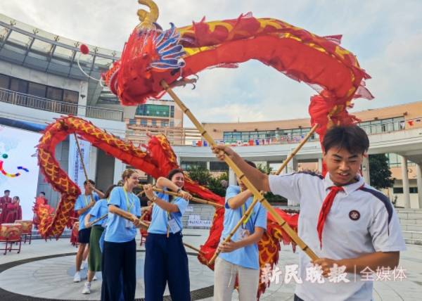 🌸好看视频【2024新奥历史开奖记录香港】-闵行新时代城市建设者管理者之家里，有“清凉”更有“温暖”  第2张