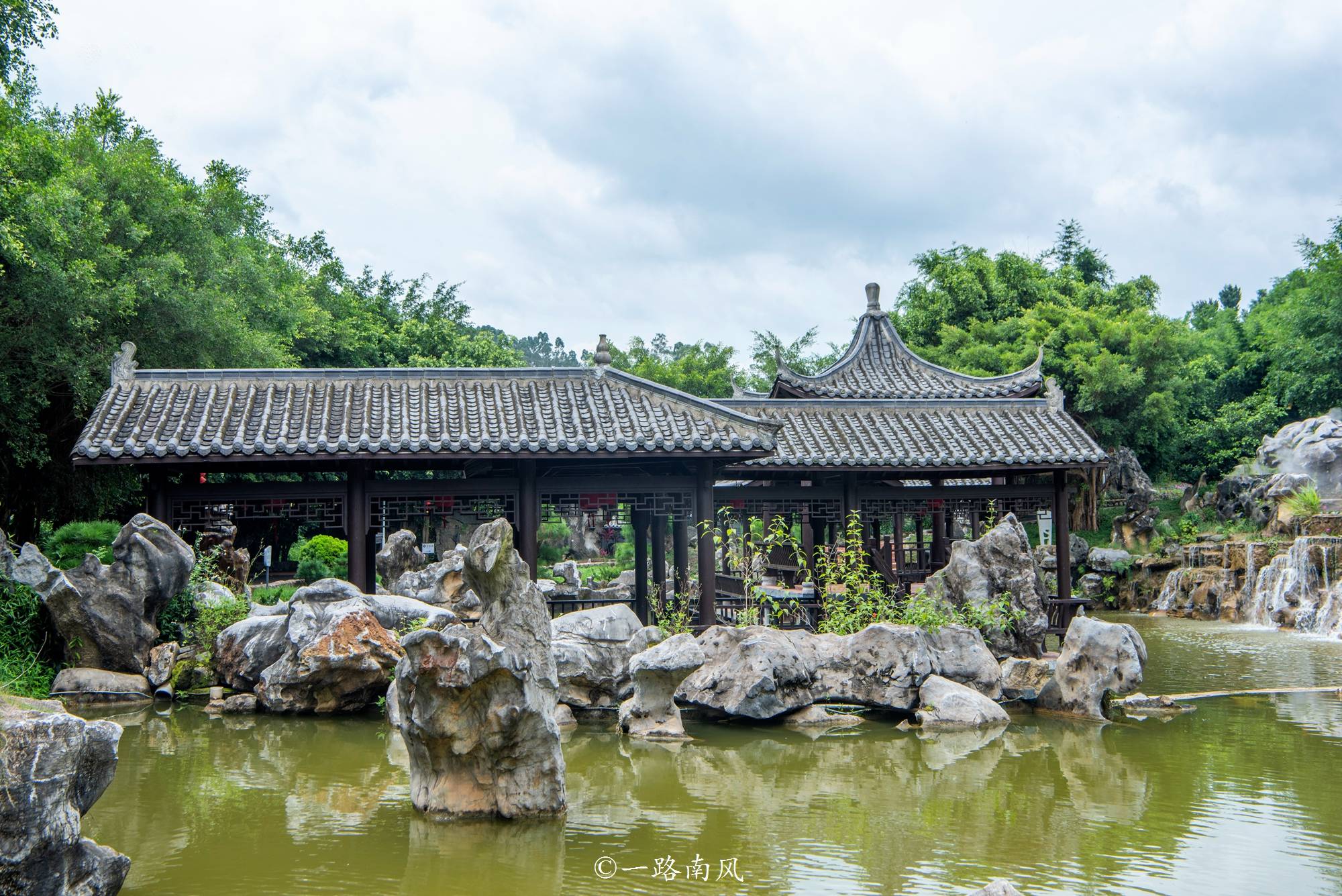 神马：澳门一码精准-中证海绵城市主题指数报730.61点，前十大权重包含川能动力等  第4张