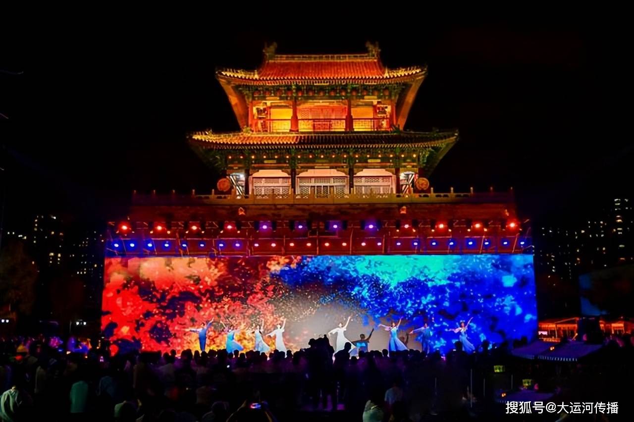 虎牙直播：2024年正版资料免费大全-中餐厅“国潮舞台”融合中法音乐，虞书欣哄娃，胡一天晋升大厨  第1张