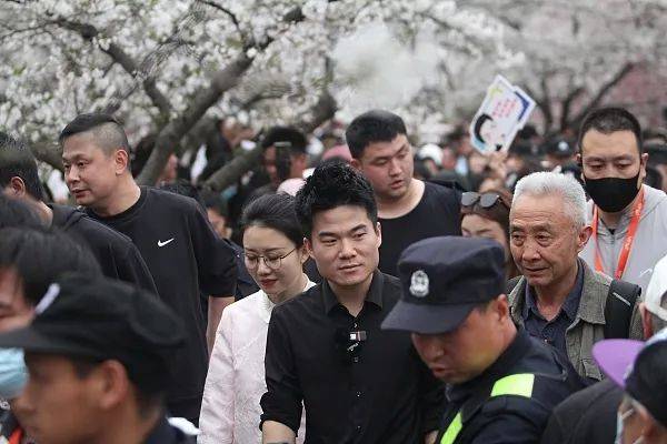 小咖秀短视频：澳门一码中精准一码免费中特-探索未来数字娱乐的无限可能，2024ChinaJoy骁龙主题馆盛大开幕！  第3张