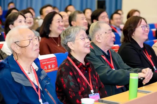 “薪火相传，保险服务中国式现代化——庆祝中央财经大学建校75周年”论坛成功举办  第5张